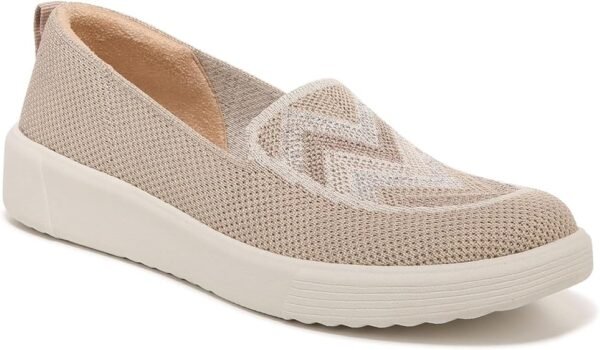 bzees_march_on_moc_hazelnut_02