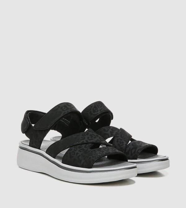 Bzees_traveler_black_01
