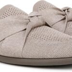 bzees_kissed_mule_taupe_01